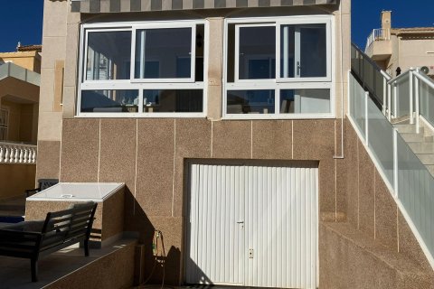 House for sale in La Florida, Alicante, Spain 2 bedrooms, 110 sq.m. No. 168275 - photo 3