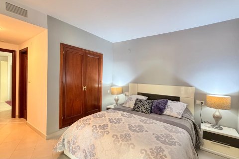 Apartment for sale in Torrevieja, Alicante, Spain 1 bedroom, 106 sq.m. No. 168271 - photo 14