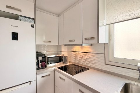 Apartment for sale in Torrevieja, Alicante, Spain 1 bedroom, 106 sq.m. No. 168271 - photo 23