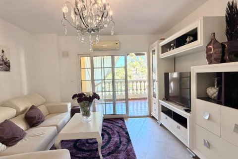 Apartment for sale in Torrevieja, Alicante, Spain 1 bedroom, 106 sq.m. No. 168271 - photo 5