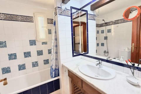 Apartment for sale in Torrevieja, Alicante, Spain 1 bedroom, 106 sq.m. No. 168271 - photo 19
