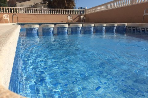 House for sale in La Zenia, Alicante, Spain 2 bedrooms, 110 sq.m. No. 168274 - photo 4