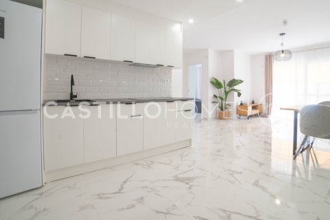 Lägenhet i Torrevieja, Alicante, Spanien 3 sovrum, 101 kvm. Nr. 154817