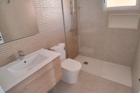 Apartament w Torrevieja, Alicante, Hiszpania 3 sypialnie, 77 mkw. nr 154819 – zdjęcie 13
