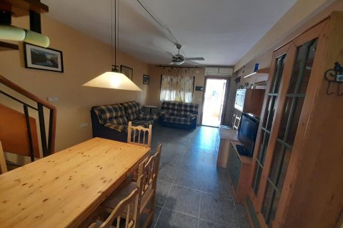 Kaupunkipientalo myytävänä Mazarron, Murcia, Espanja, 3 makuuhuonetta, 100 m2 No. 142513 - kuva 11