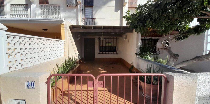 Kaupunkipientalo Mazarron, Murcia, Espanja 3 makuuhuonetta, 100 m2 No. 142513