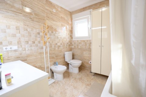 Villa in vendita a Torrevieja, Alicante, Spagna 5 camere da letto, 311 mq. N° 142509 - foto 18