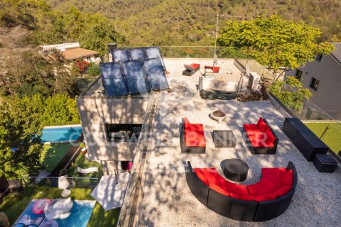 Продажа дома в Барселона, Испания 6 спален, 547м2 №160274 - фото 6
