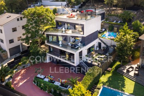 House in Barcelona, Spain 6 bedrooms, 547 sq.m. No. 160274