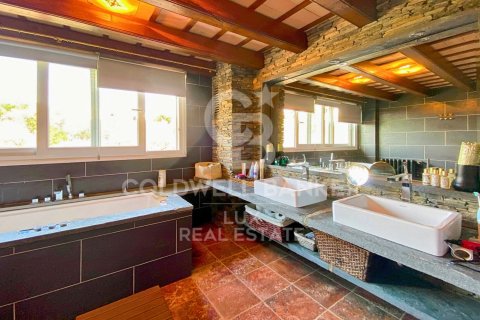 Продажа виллы в Кадакес, Герона, Испания 7 спален, 575м2 №160273 - фото 26