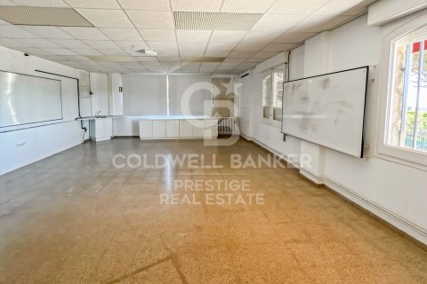 House zum Verkauf in Barcelona, Spanien 8 Schlafzimmer, 950 m2 Nr. 160275 - Foto 21