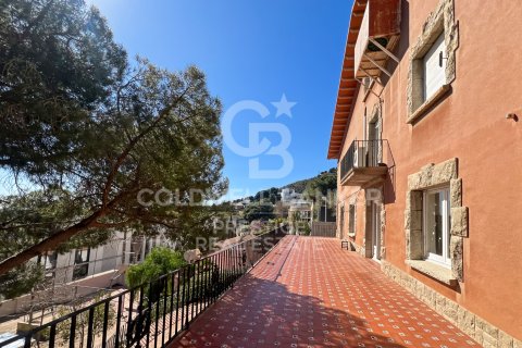 Casa in vendita a Barcelona, Spagna 8 camere da letto, 950 mq. N° 160275 - foto 3