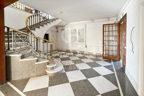 Casa in vendita a Barcelona, Spagna 8 camere da letto, 950 mq. N° 160275 - foto 7