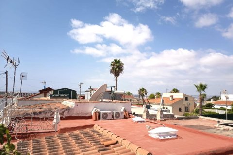 Bungalow till salu i Torrevieja, Alicante, Spanien 1 sovrum, 60 kvm. Nr. 183062 - foto 25