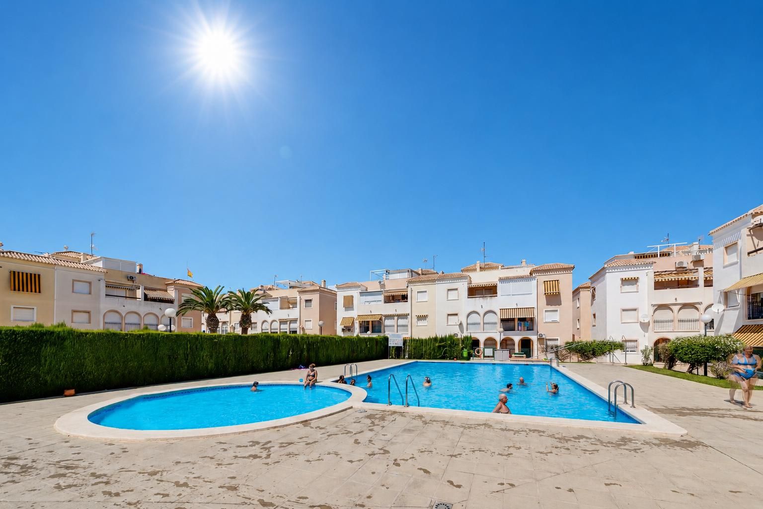 Bungalow in Torrevieja, Alicante, Spain 60 sq.m. No. 183061