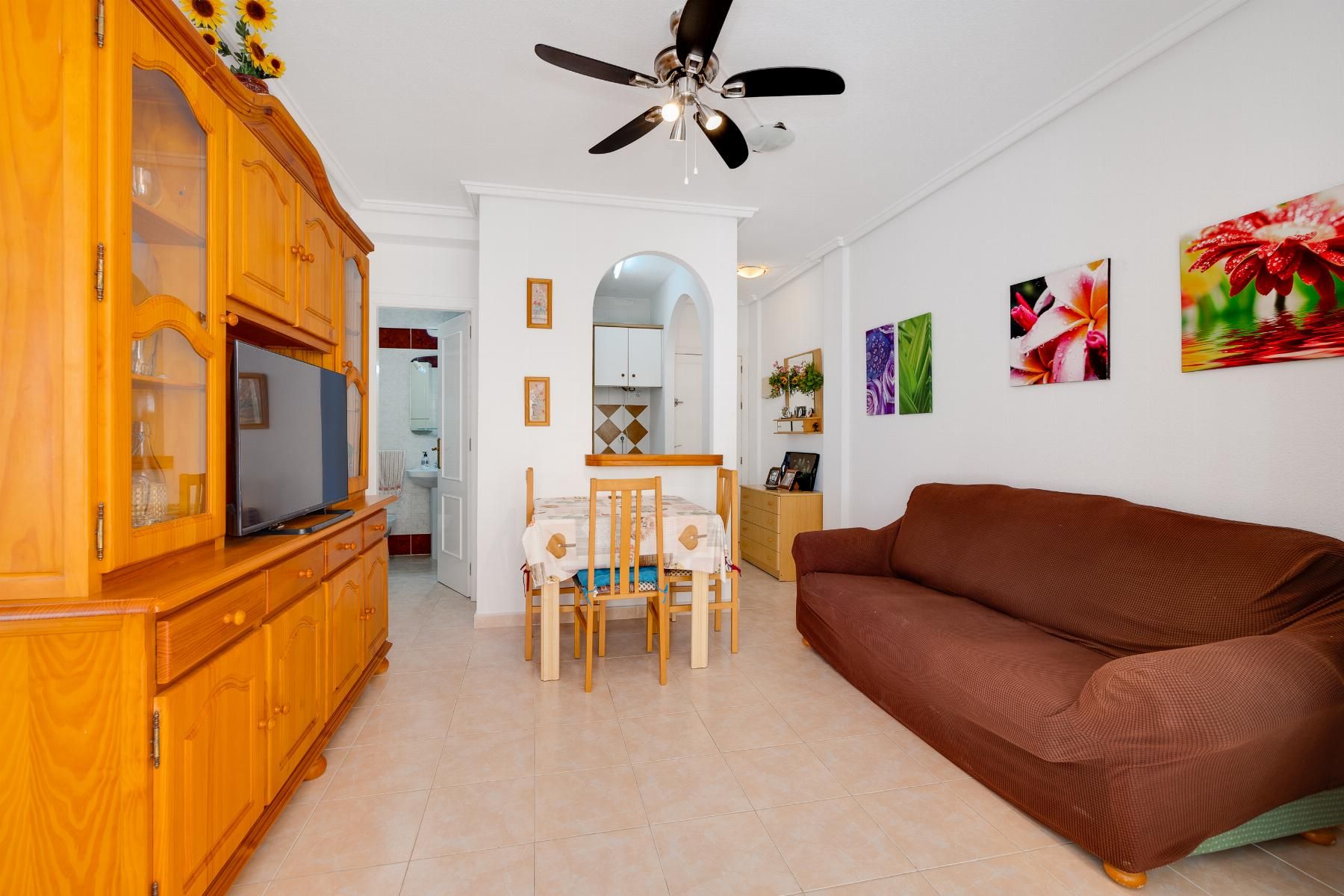 Bungalow in Torrevieja, Alicante, Spain 60 sq.m. No. 183061