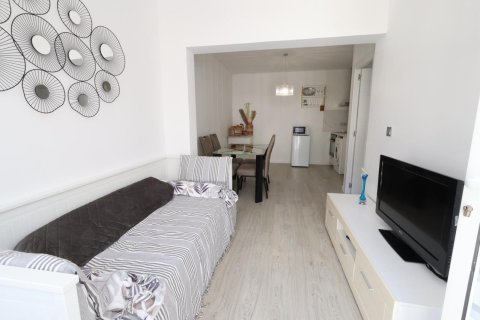 Bungalow for sale in Torrevieja, Alicante, Spain 1 bedroom, 50 sq.m. No. 183063 - photo 4