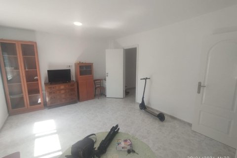 Продажа квартиры в Аликанте, Испания 2 спальни, 76м2 №183066 - фото 3