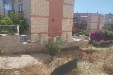 Продажа квартиры в Аликанте, Испания 2 спальни, 76м2 №183066 - фото 4