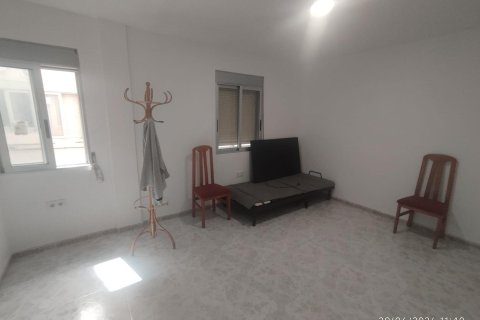 Продажа квартиры в Аликанте, Испания 2 спальни, 76м2 №183066 - фото 7