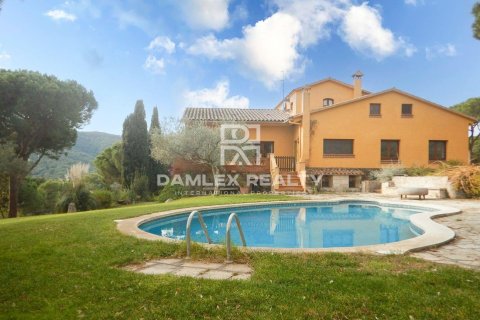Willa w Calonge, Girona, Hiszpania 5 sypialni, 443 mkw. nr 177049