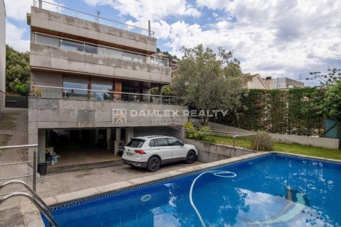 Dom w Blanes, Girona, Hiszpania 7 sypialni, 504 mkw. nr 177053