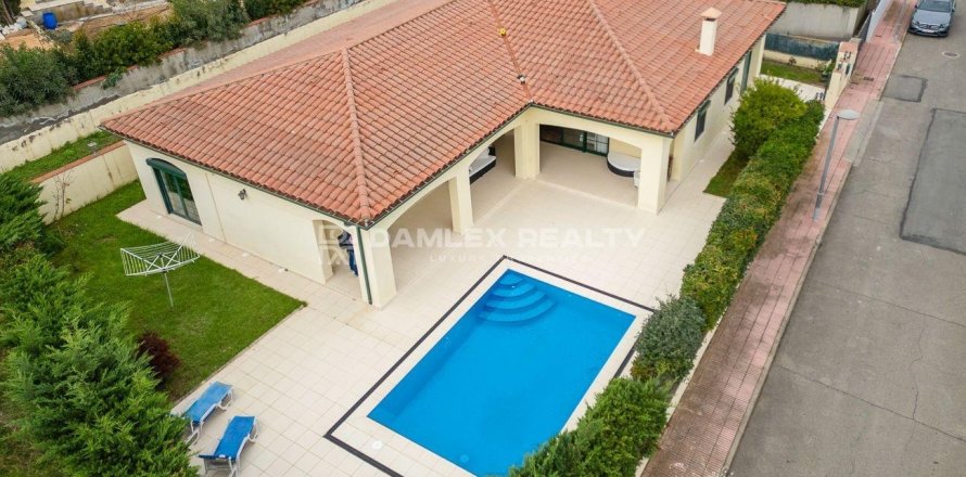 Willa w Sant Feliu de Guixols, Girona, Hiszpania 4 sypialnie, 244 mkw. nr 177054