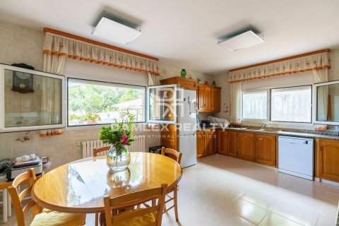Dom w Santa Cristina d'Aro, Girona, Hiszpania 8 sypialni, 640 mkw. nr 177048 – zdjęcie 9