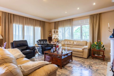 Dom w Santa Cristina d'Aro, Girona, Hiszpania 8 sypialni, 640 mkw. nr 177048 – zdjęcie 6