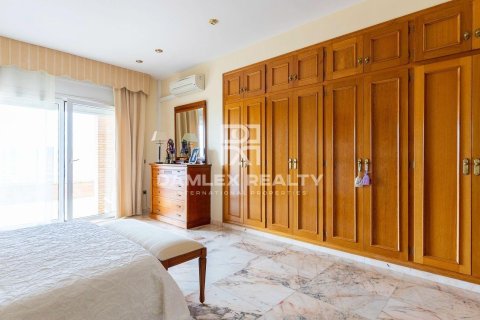 Dom w Santa Cristina d'Aro, Girona, Hiszpania 8 sypialni, 640 mkw. nr 177048 – zdjęcie 23