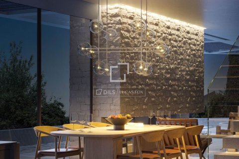 Villa for sale in Teia, Barcelona, Spain 5 bedrooms, 642 sq.m. No. 150385 - photo 5