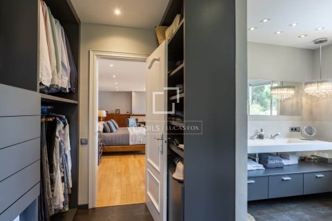 Villa for sale in Cabrils, Barcelona, Spain 5 bedrooms, 501 sq.m. No. 150388 - photo 9