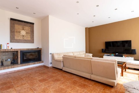 Villa for sale in Cabrils, Barcelona, Spain 5 bedrooms, 501 sq.m. No. 150388 - photo 15