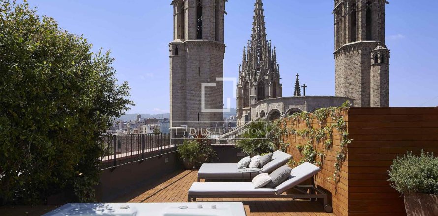 Kattohuoneisto Barcelona, Espanja 2 makuuhuonetta, 77 m2 No. 150384