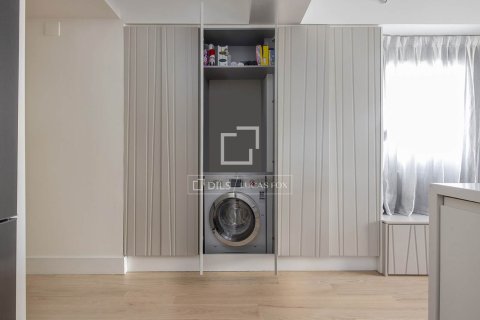 Penthouse à vendre à Barcelona, Espagne, 2 chambres, 77 m2 No. 150384 - photo 26