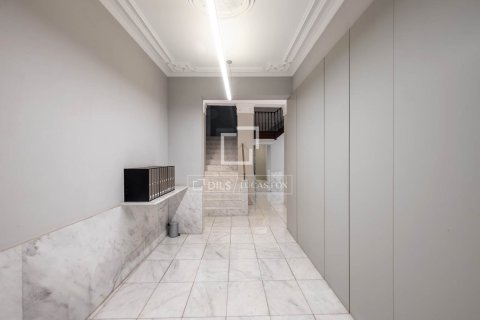 Penthouse à vendre à Barcelona, Espagne, 2 chambres, 77 m2 No. 150384 - photo 29