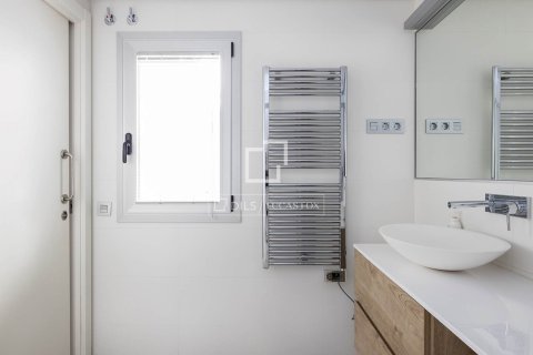 Penthouse à vendre à Barcelona, Espagne, 2 chambres, 77 m2 No. 150384 - photo 19