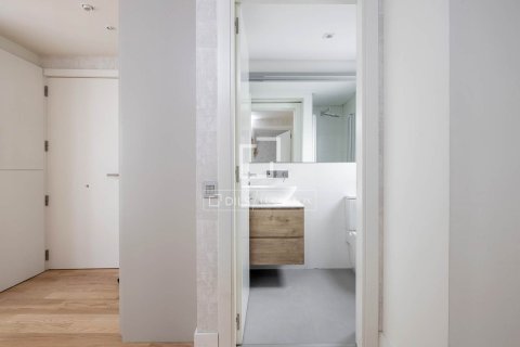 Penthouse à vendre à Barcelona, Espagne, 2 chambres, 77 m2 No. 150384 - photo 23