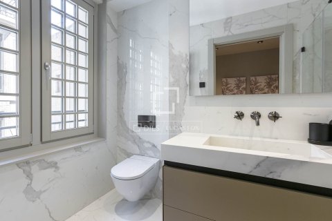 Apartment à vendre à Barcelona, Espagne, 2 chambres, 85 m2 No. 150387 - photo 21