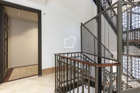 Apartment à vendre à Barcelona, Espagne, 2 chambres, 85 m2 No. 150387 - photo 26