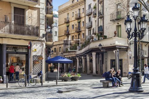 Apartment à vendre à Barcelona, Espagne, 2 chambres, 85 m2 No. 150387 - photo 30