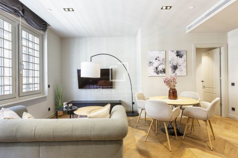 Apartment à vendre à Barcelona, Espagne, 2 chambres, 85 m2 No. 150387 - photo 7