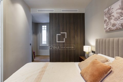 Apartment à vendre à Barcelona, Espagne, 2 chambres, 85 m2 No. 150387 - photo 19