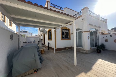 Kaupunkipientalo myytävänä Alicante, Espanja, 3 makuuhuonetta, 82 m2 No. 147424 - kuva 3
