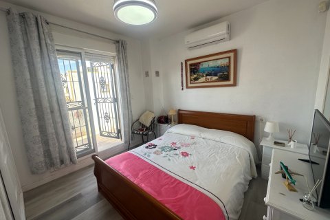 Kaupunkipientalo myytävänä Alicante, Espanja, 3 makuuhuonetta, 82 m2 No. 147424 - kuva 16