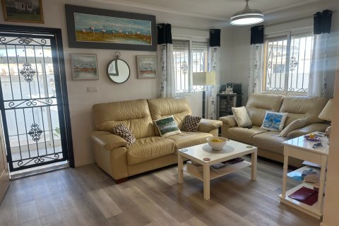 Kaupunkipientalo myytävänä Alicante, Espanja, 3 makuuhuonetta, 82 m2 No. 147424 - kuva 8