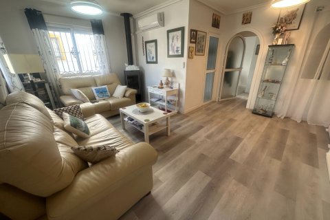 Kaupunkipientalo myytävänä Alicante, Espanja, 3 makuuhuonetta, 82 m2 No. 147424 - kuva 7