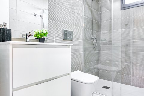 Dzīvoklis pārdošanā Torrevieja, Alicante, Spānijā 1 istaba, 86 m2 Nr. 147421 - attēls 7