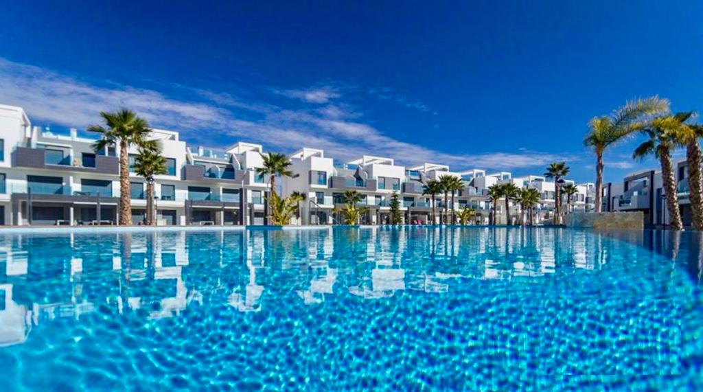 Apartment in Guardamar del Segura, Alicante, Spain 2 bedrooms, 85 sq.m. No. 80966
