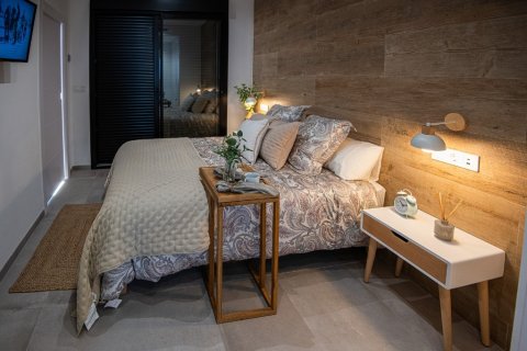 Kaupunkipientalo myytävänä Alicante, Espanja, 3 makuuhuonetta, 220 m2 No. 145103 - kuva 11